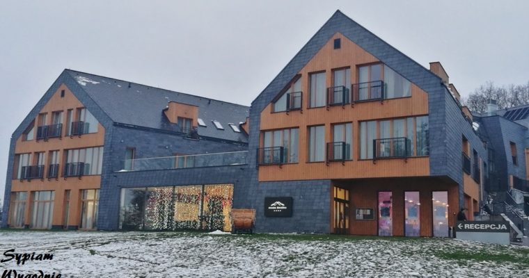 Osada Śnieżka - budynek hotelowy