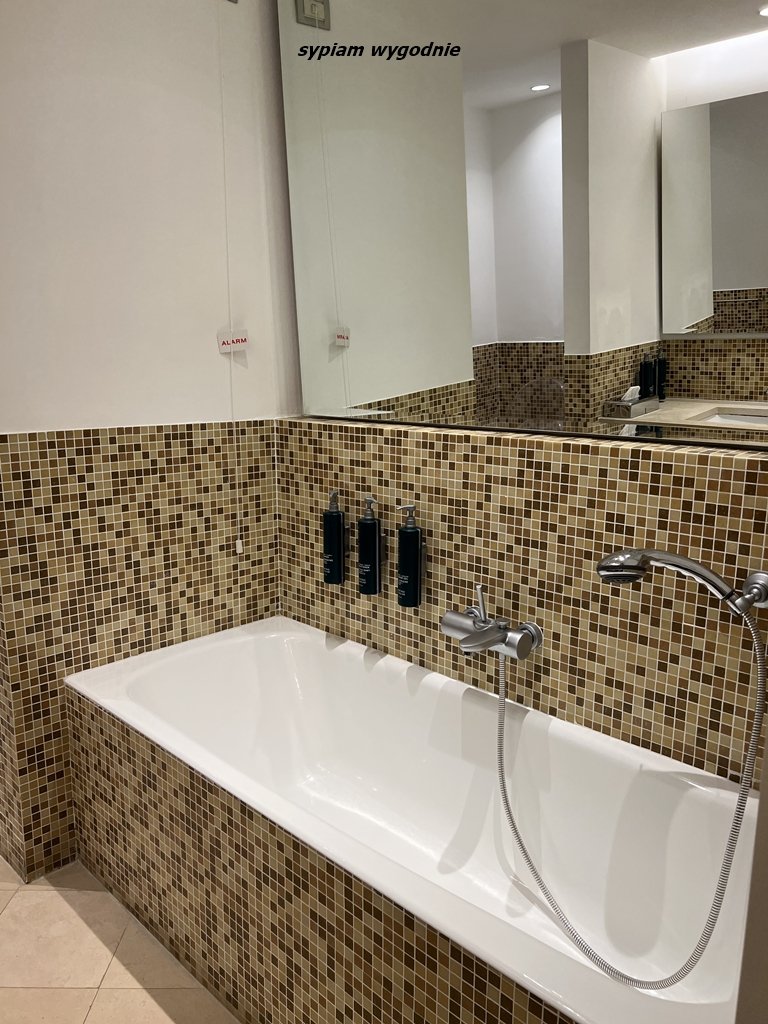 łazienka w pokoju Hilton Sorrento Palace
