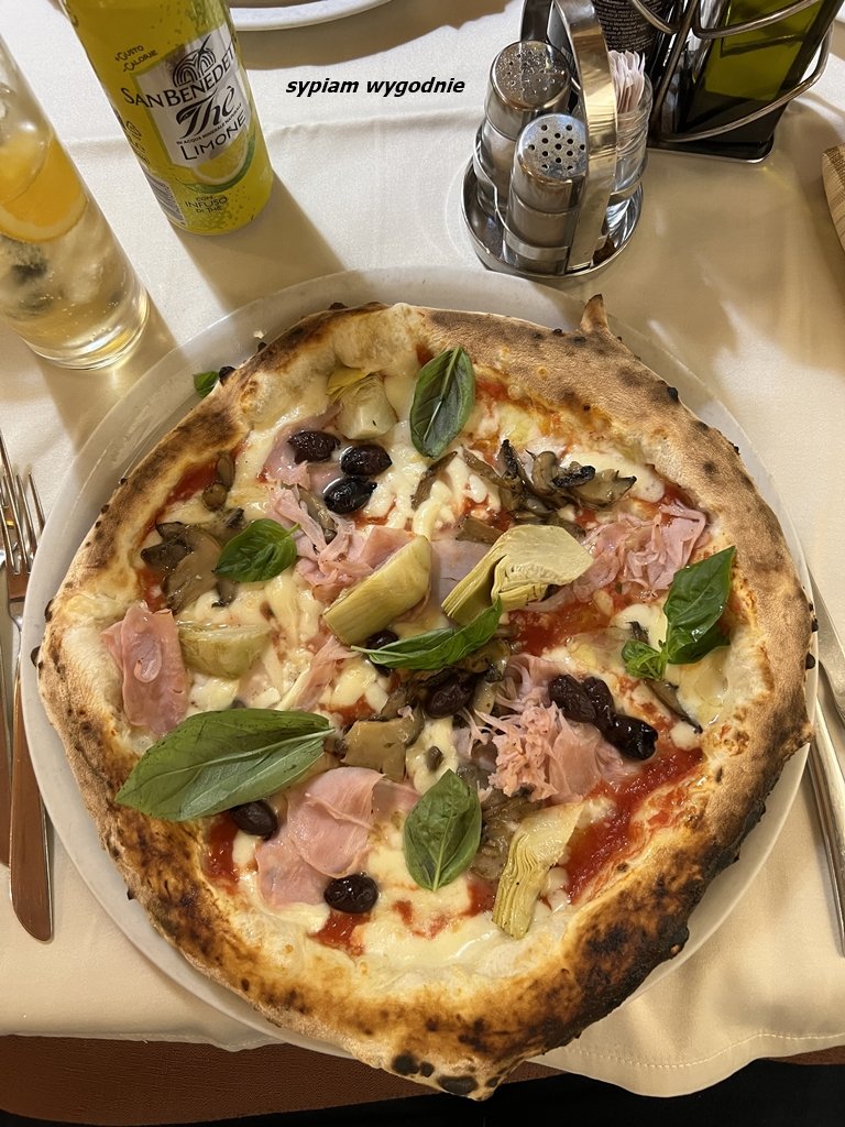 pizza w Il Leone Rosso Ristorante