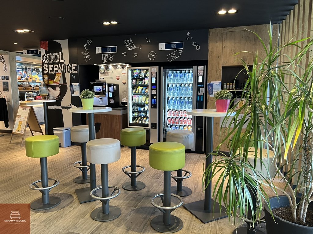 ibis budget Malaga Airport - hotelowe lobby