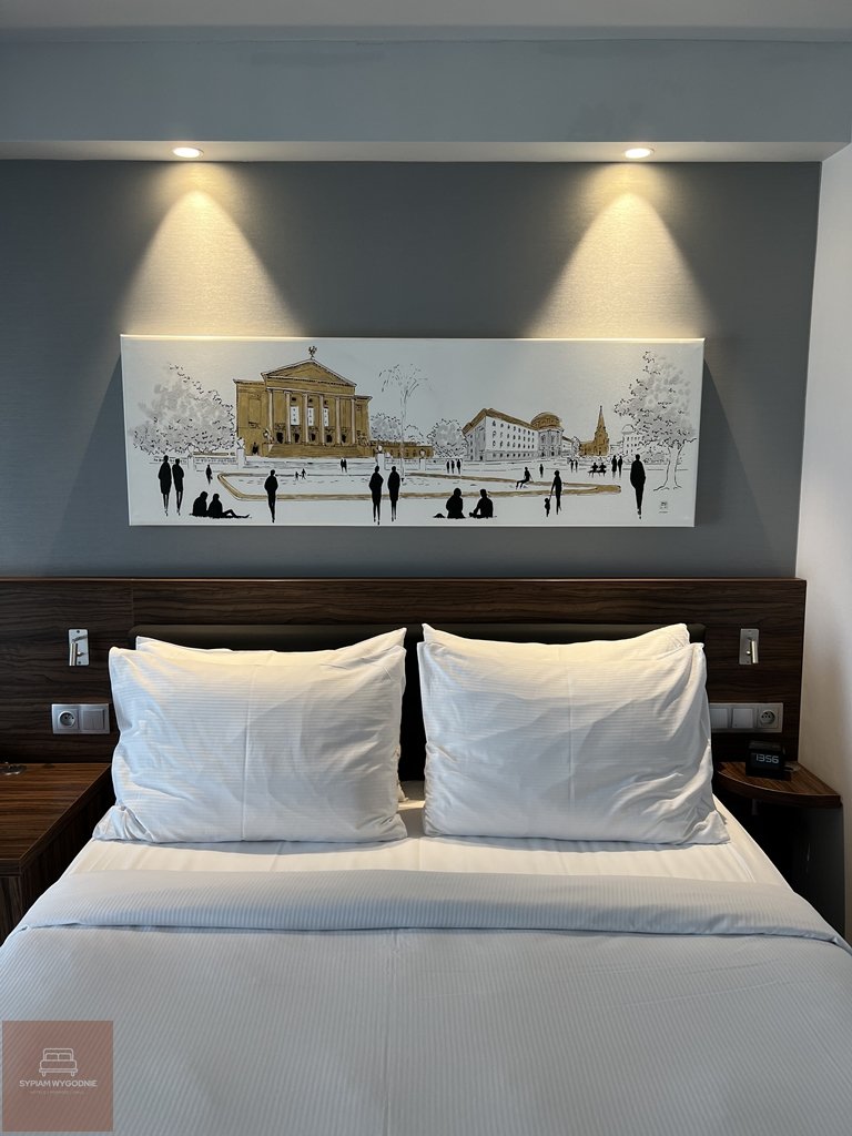 Hampton by Hilton Poznan Old Town - pokój